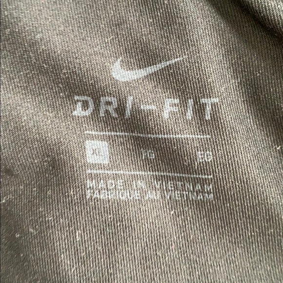 Nike Capri leggings - Picture 3 of 3